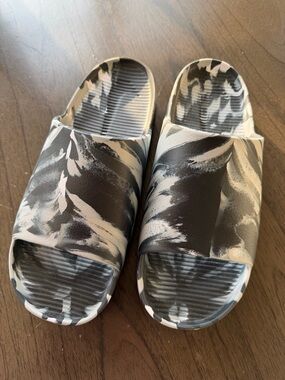 Nike Calm SE Black/White Men's Slides Size 12